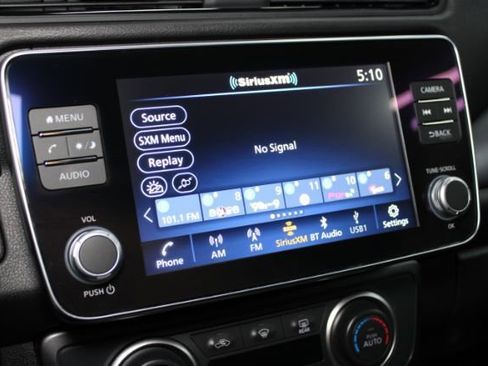 Used 2024 Nissan Leaf S image 16