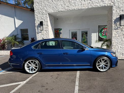 Used 2016 Volkswagen Passat 1.8T R-Line image 17
