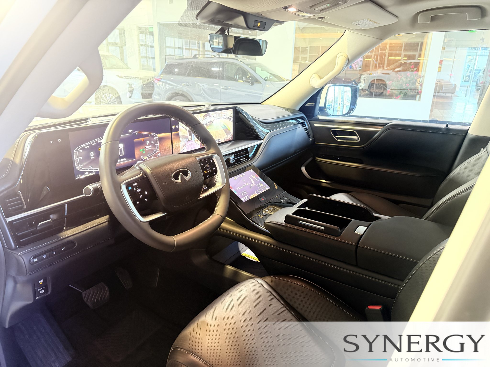 Certified 2026 INFINITI QX80 Luxe w/ Cargo Package AWD/4WD image 25