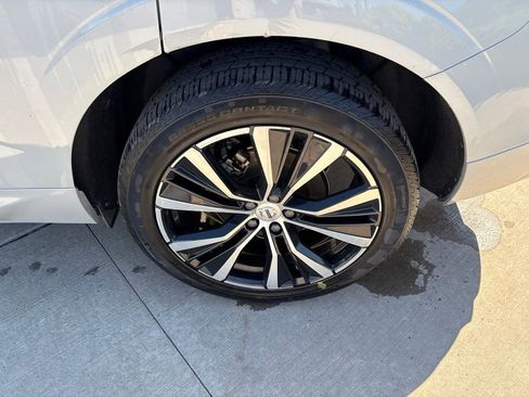 Certified 2024 Volvo XC60 B5 Plus AWD/4WD image 15