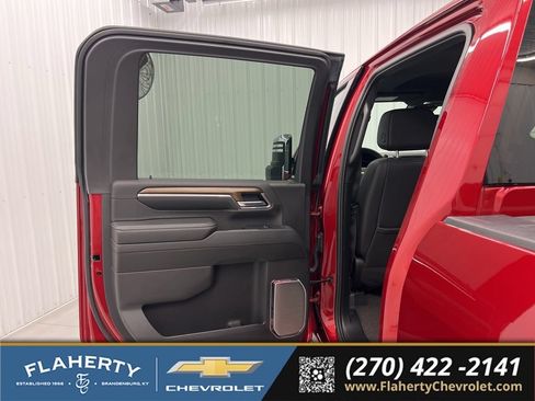 Used 2025 Chevrolet Silverado 3500 High Country w/ Technology Package AWD/4WD image 10