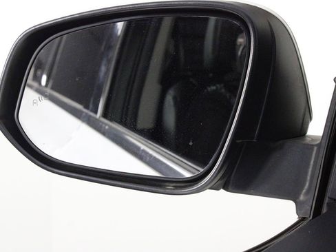 Used 2019 Toyota Highlander Limited image 40