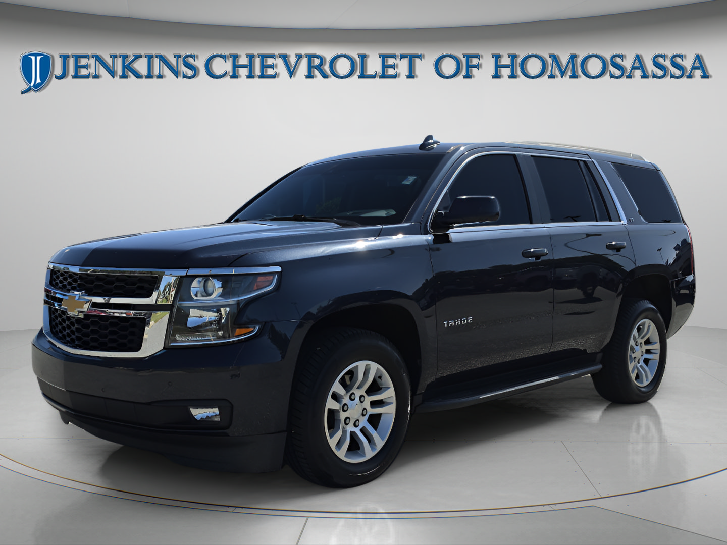 Used 2020 Chevrolet Tahoe LT w/ Luxury Package RWD image 10