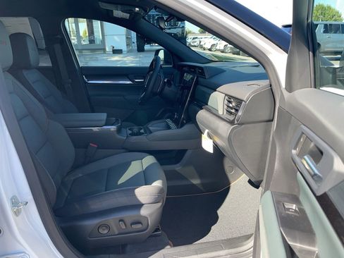 New 2026 GMC Terrain AT4 w/ Convenience Package III AWD/4WD image 13