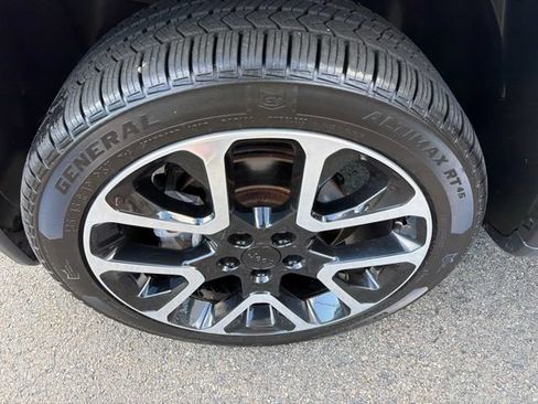 Used 2019 Jeep Compass Limited AWD/4WD image 9
