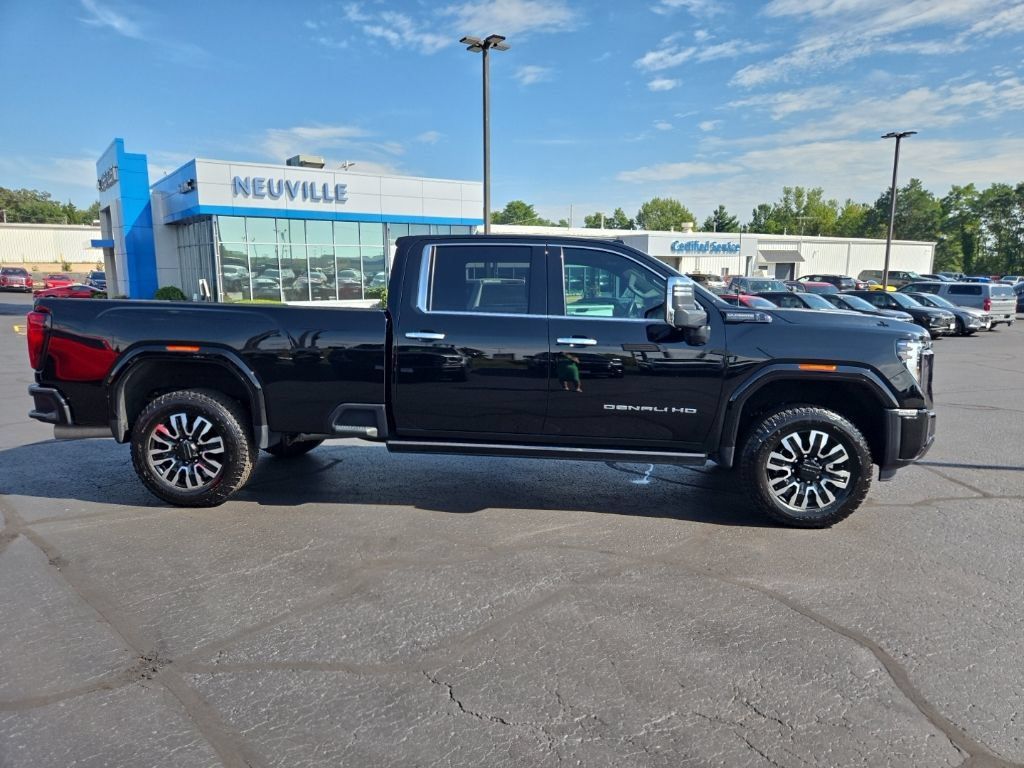 Certified 2024 GMC Sierra 2500 Denali Ultimate w/ Max Trailering Package AWD/4WD image 2