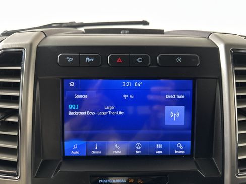 Used 2020 Ford F150 Platinum w/ Equipment Group 701A Luxury image 15