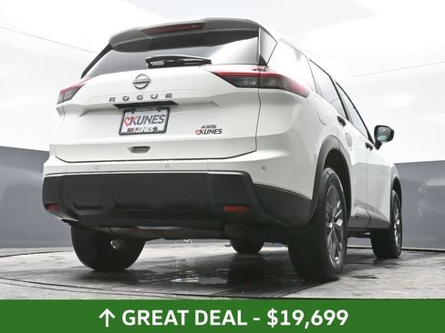 Used 2024 Nissan Rogue S AWD/4WD image 55