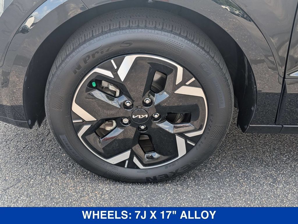 Used 2023 Kia Niro Wind w/ Wind Preserve Package FWD image 9