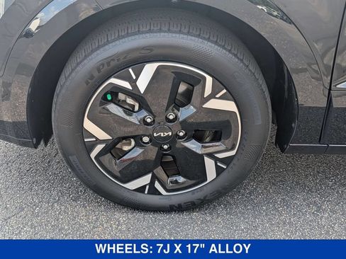 Used 2023 Kia Niro Wind w/ Wind Preserve Package FWD image 9