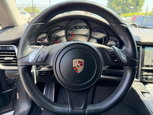 Used 2014 Porsche Panamera 4 AWD/4WD image 42