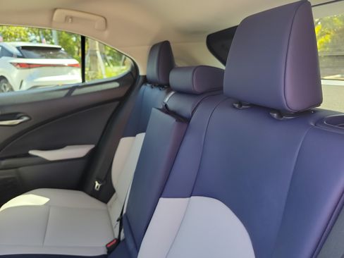 Used 2022 Lexus UX 250h w/ Accessory Package (Z2) AWD/4WD image 11