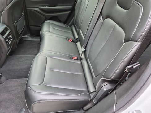 Used 2024 Jeep Grand Cherokee Limited AWD/4WD image 25