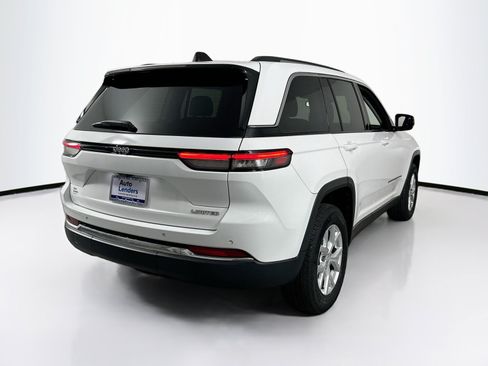 Used 2023 Jeep Grand Cherokee Limited RWD image 5