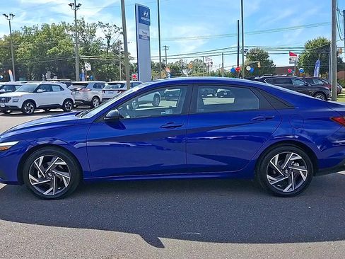 Used 2025 Hyundai Elantra Sport image 5