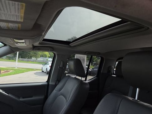 Used 2019 Nissan Frontier SL AWD/4WD image 27