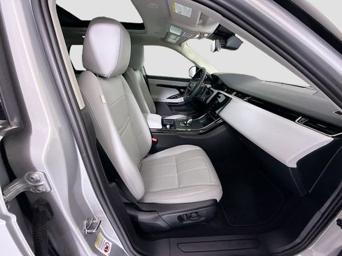 Certified 2025 Land Rover Range Rover Evoque S AWD/4WD image 20