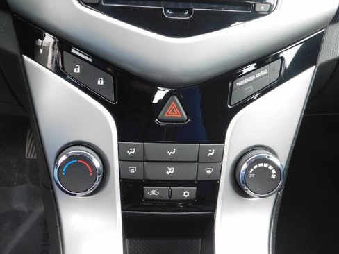 Used 2014 Chevrolet Cruze LT w/ All-Star Edition image 14