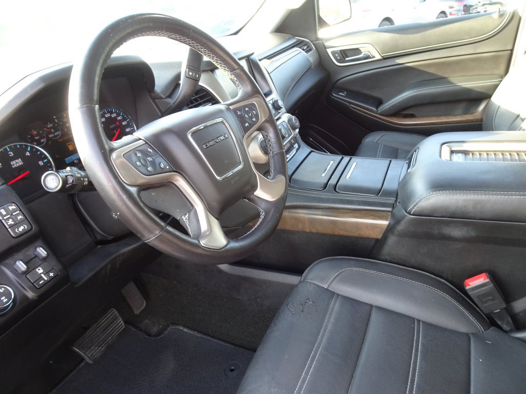 Used 2018 GMC Yukon Denali AWD/4WD image 13