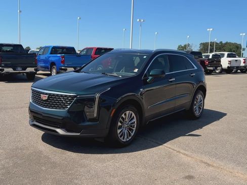 Used 2025 Cadillac XT4 Premium Luxury AWD/4WD image 4
