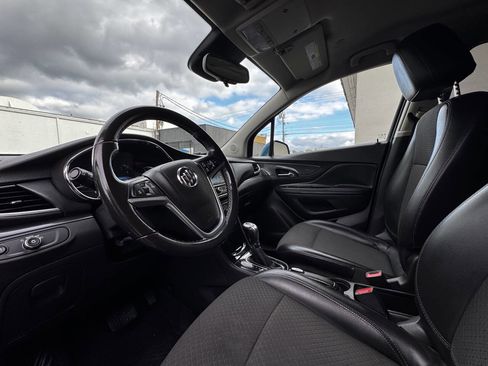 Used 2019 Buick Encore Preferred image 8