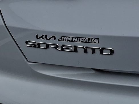 Used 2023 Kia Sorento S FWD image 29