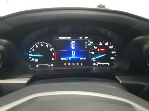 Used 2023 Ford Explorer XLT w/ Equipment Group 202A image 23