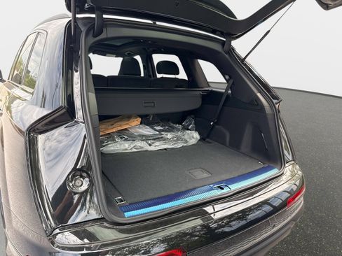 New 2026 Audi Q7 3.0T Premium Plus image 9