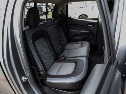 Used 2022 Chevrolet Colorado Z71 w/ Safety Package AWD/4WD image 46