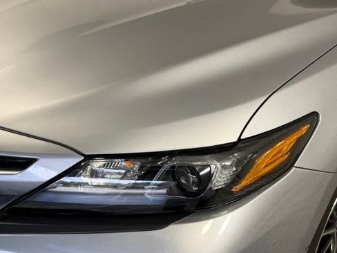Used 2021 Toyota Camry SE AWD/4WD image 8
