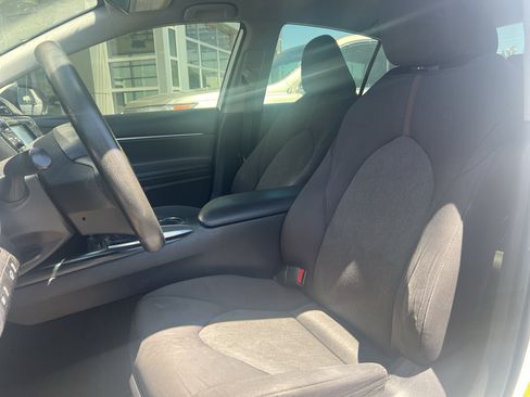 Used 2020 Toyota Camry LE FWD image 2