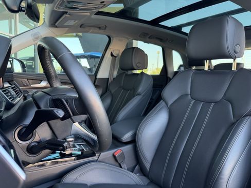 Used 2023 Audi Q5 2.0T Prestige w/ Prestige Package image 37