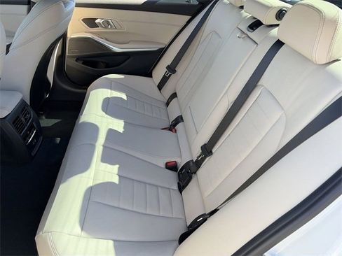 New 2026 BMW 330i Sedan w/ M Sport Package image 17