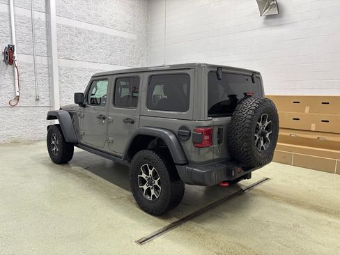 Used 2019 Jeep Wrangler Unlimited Rubicon w/ Cold Weather Group AWD/4WD image 6