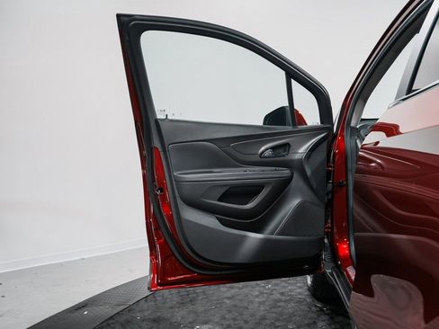 Used 2022 Buick Encore Preferred w/ Safety Package image 10