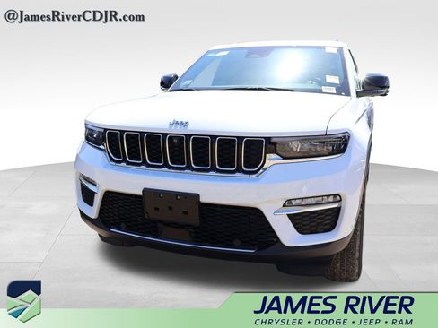 Used 2022 Jeep Grand Cherokee Limited 4xe w/ Luxury Tech Group II AWD/4WD image 3