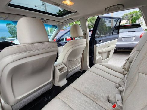 Used 2011 Subaru Outback 2.5i Premium image 35