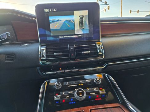 Used 2020 Lincoln Navigator L Reserve image 31