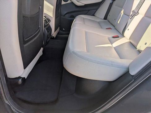 Used 2017 BMW X3 sDrive28i image 19