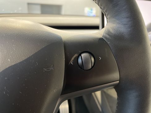 Used 2023 Tesla Model Y Performance AWD/4WD image 20