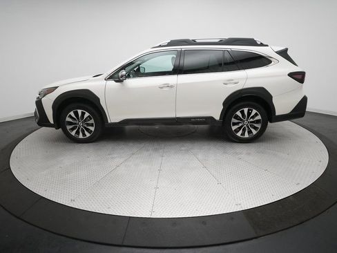 Used 2023 Subaru Outback Touring image 25