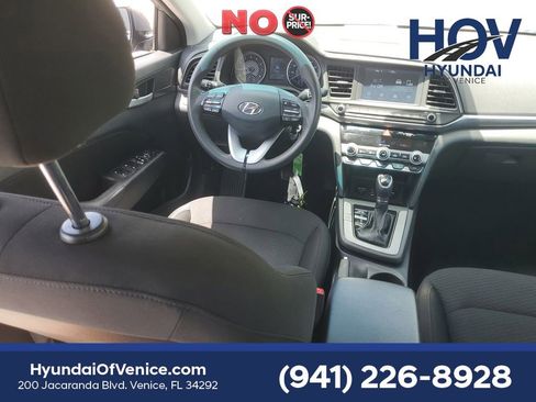 Used 2020 Hyundai Elantra SEL w/ Cargo Package (C1) FWD image 17