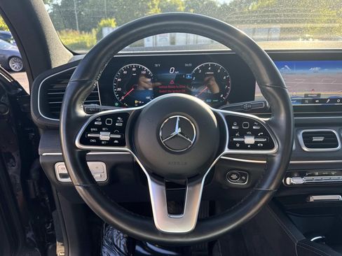 Used 2022 Mercedes-Benz GLS 450 4MATIC image 27