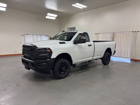 New 2026 RAM 2500 Tradesman image 4