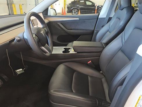 Used 2023 Tesla Model Y Long Range AWD/4WD image 6