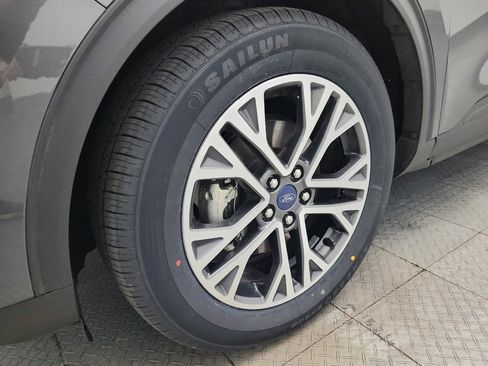 Used 2020 Ford Escape SEL image 31