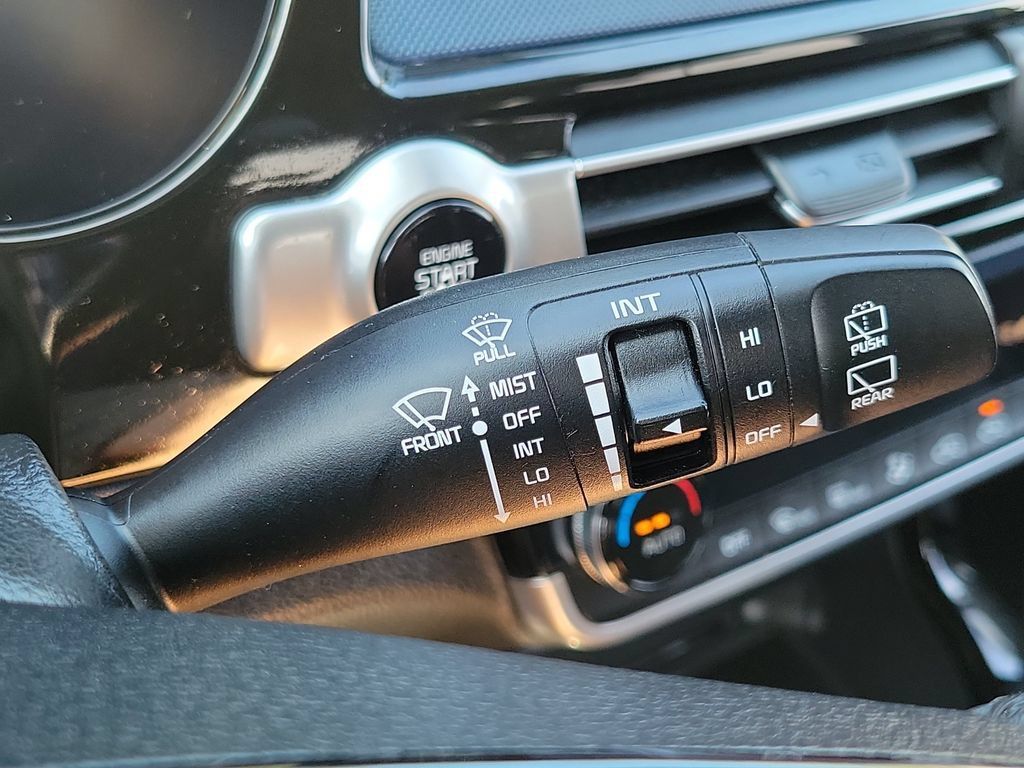 Used 2022 Kia Seltos Nightfall Edition AWD/4WD image 17
