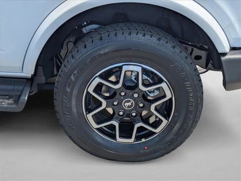 New 2026 Ford Bronco Outer Banks AWD/4WD image 10