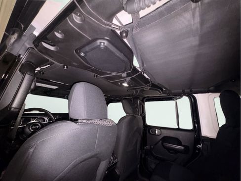 Used 2018 Jeep Wrangler Unlimited Sport image 18