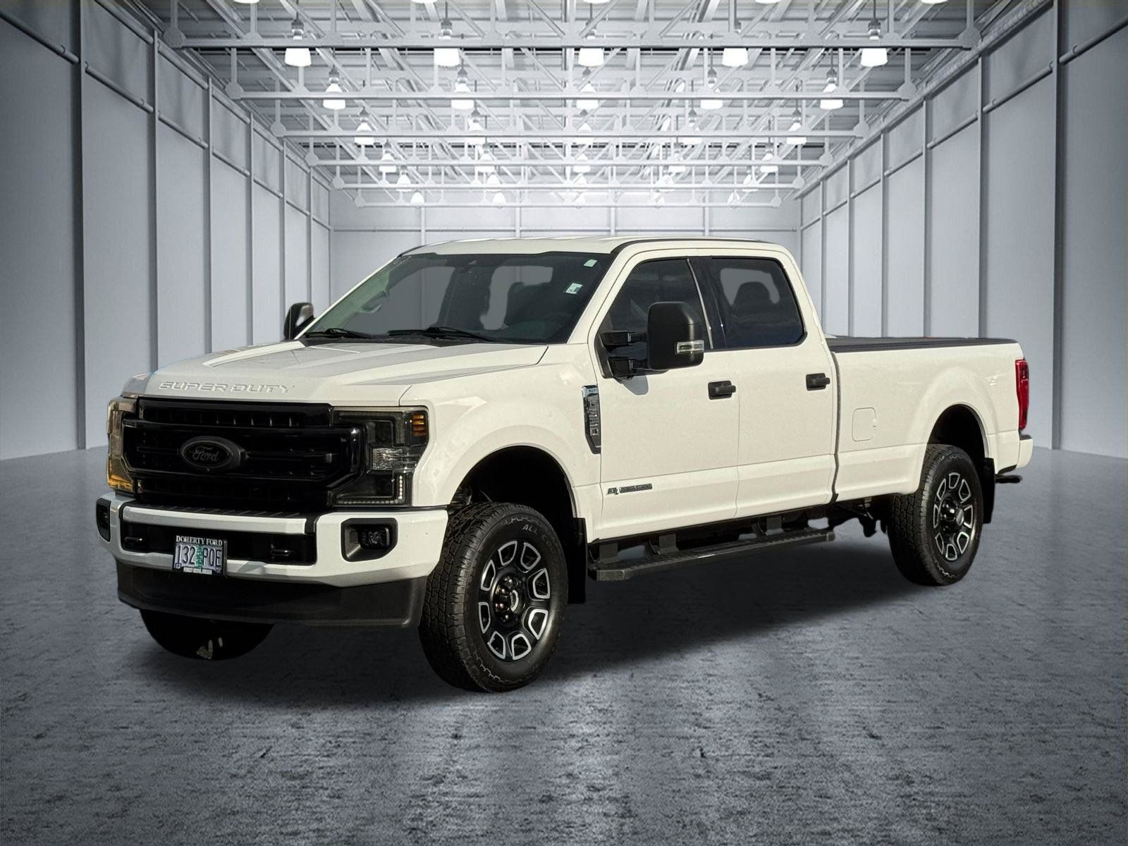 Used 2022 Ford F350 XLT w/ Black Appearance Package AWD/4WD image 6